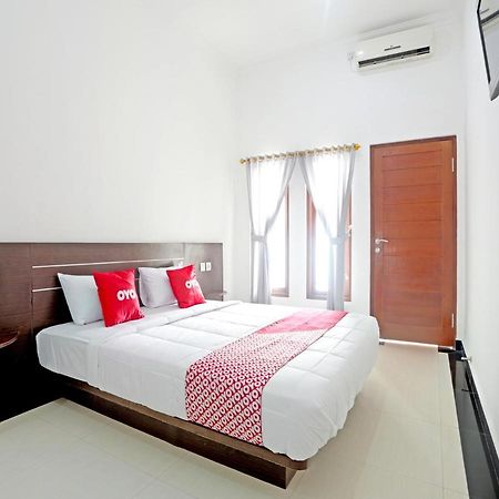 Pesanggaran Oyo 90859 Cahaya Guest House المظهر الخارجي الصورة
